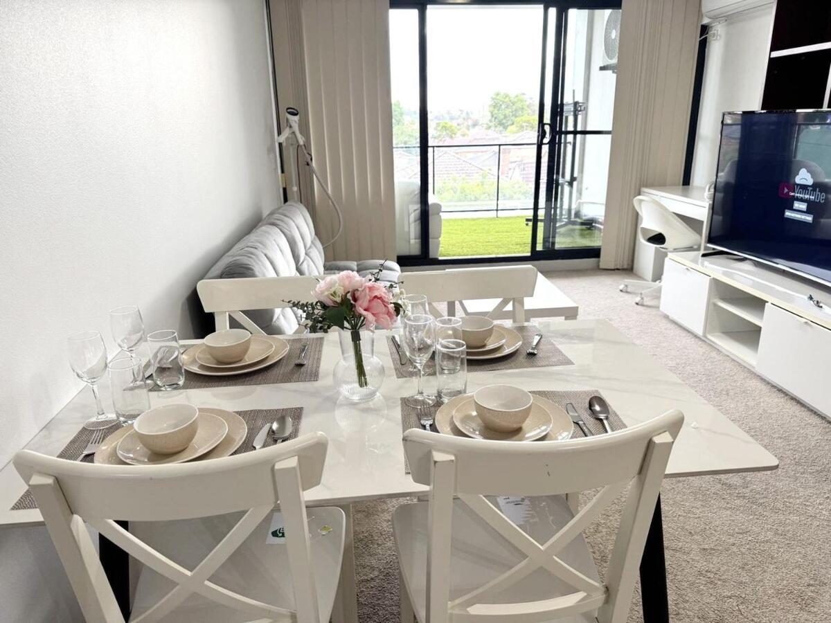 A Cozy 2B2B Apartment Near Airport & Train Station Sídney Exterior foto
